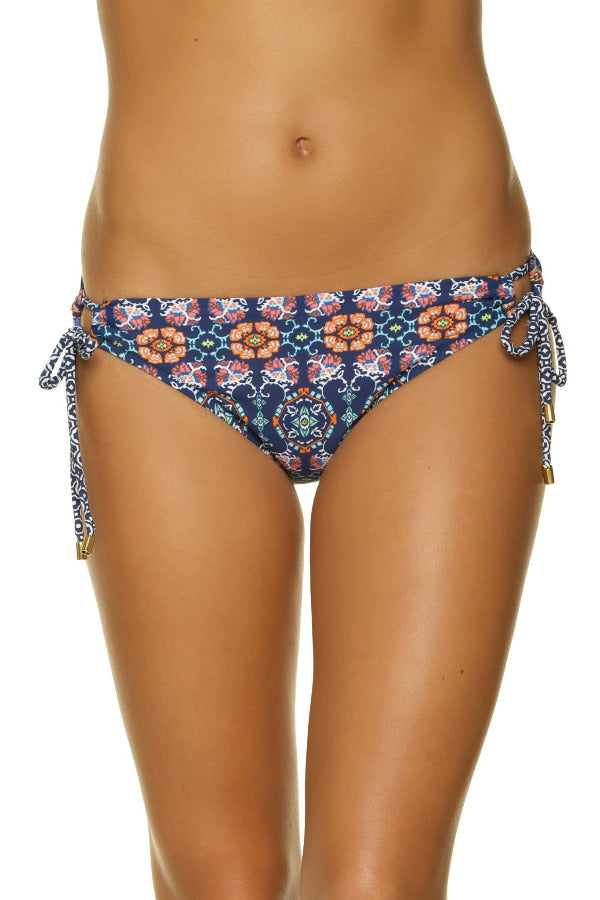 Tunnel Side Hipster | Grace Bay