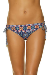 Tunnel Side Hipster  |  Grace Bay