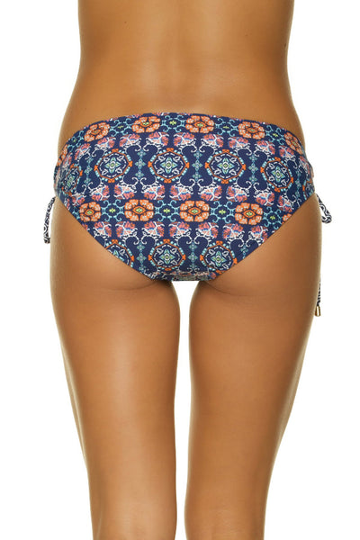 Tunnel Side Hipster  |  Grace Bay